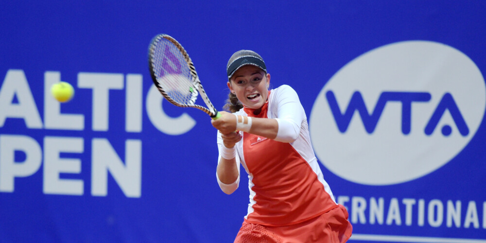 Ostapenko ar 19 vietu kāpumu atgriežas WTA ranga piecdesmitniekā