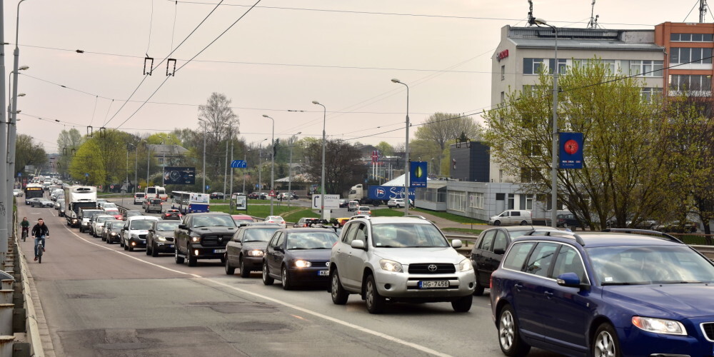 В связи со съемками фильма продолжаются ограничения движения на некоторых улицах Риги