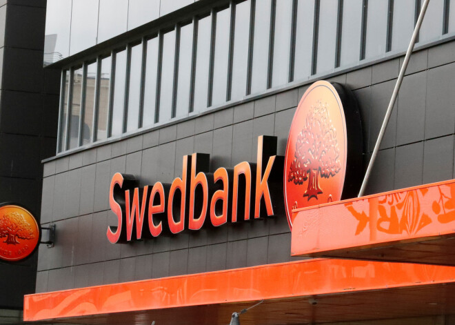 "Swedbank": naudas atmazgāšanas lietu izskata arī Eiropas Centrālā banka