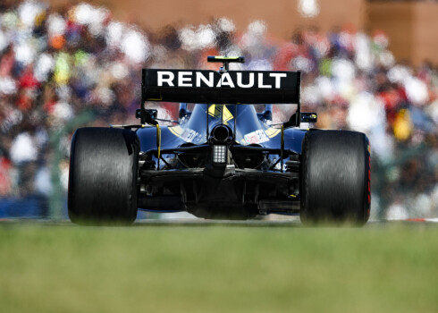 "Renault" komanda diskvalificēta no Japānas "Grand Prix"
