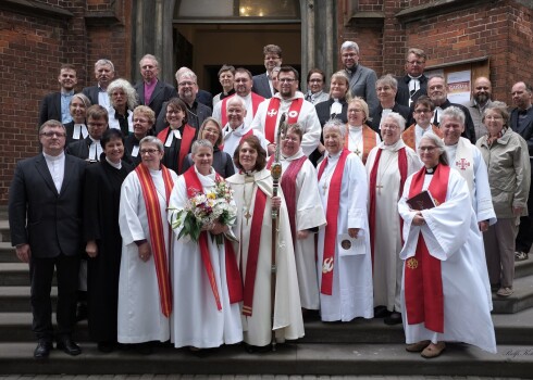 LU Teoloģijas fakultātes dekānes, profesores Daces Balodes ordinācija par LELBĀL mācītāju 2018. gada 29. jūnijā.