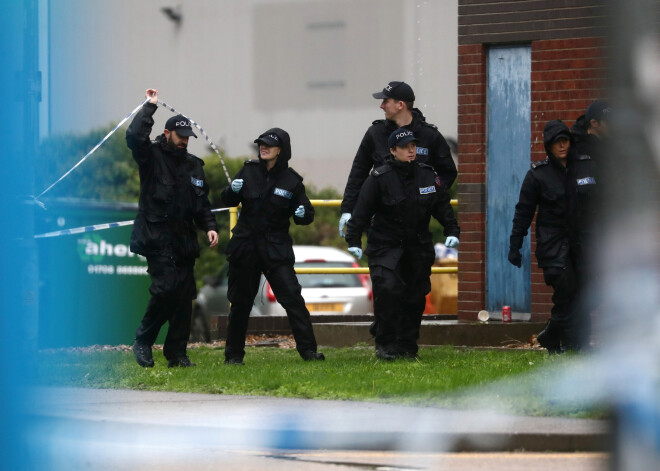 Atklājas jaunas izmeklēšanas nianses lietā par Eseksā atrasto kravas auto ar 39 līķiem