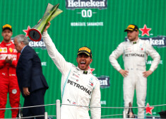 Hamiltons uzvar Meksikas "Grand Prix" un tikpat kā nodrošina sesto čempiontitulu