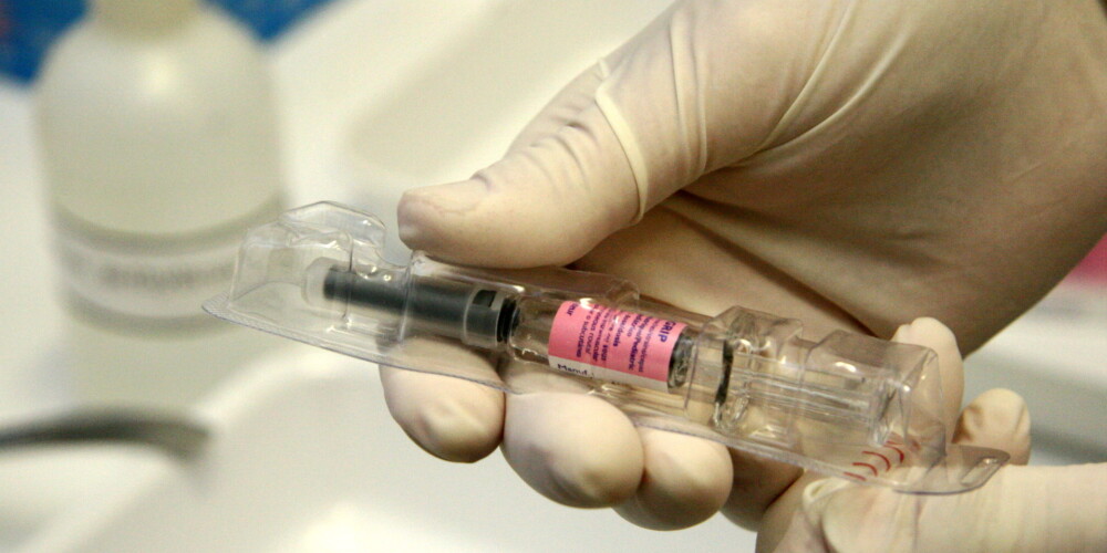 Austrumu slimnīca aicina pirms operācijām laikus vakcinēties pret gripu