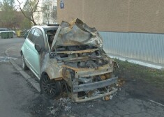 Проблемы с парковкой в Пурвциемсе решают просто - поджигая машины