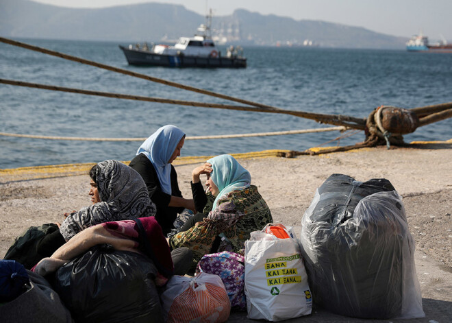 Grieķijā turpinās migrantu pieplūdums no Turcijas