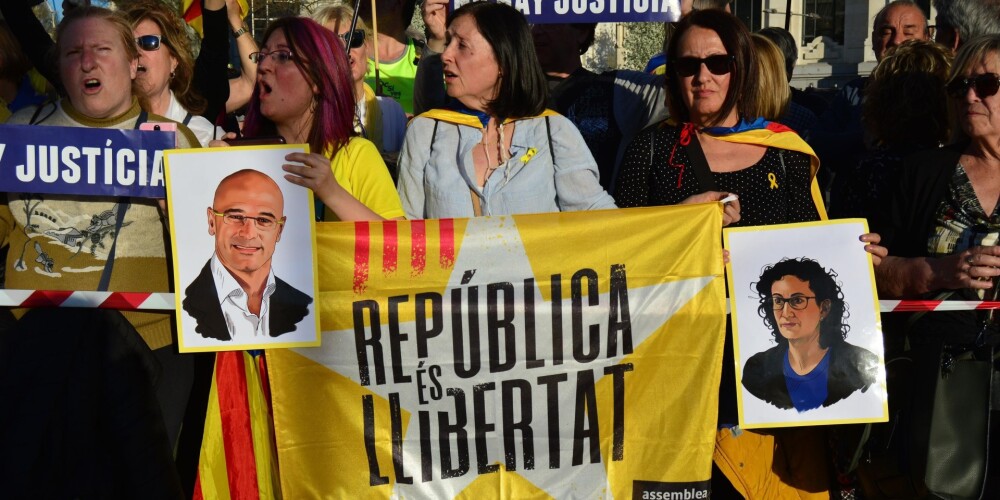Kāds iemesls ir protestiem Katalonijā? Kā Spānija apspiež katalāņus