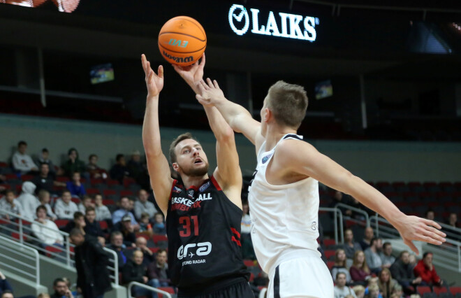 "VEF Rīga" savā laukumā zaudēja Nimburkas ERA ar 72:91