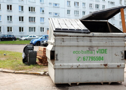 Компании по вывозу отходов в Риге готовы продолжать работу и по окончанию срока чрезвычайного положения