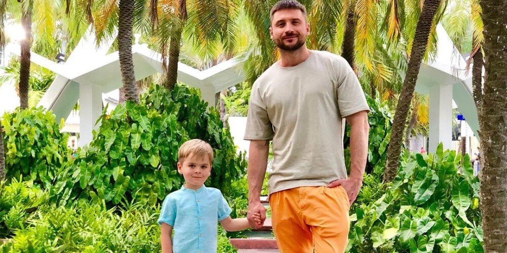 "Пахнет булочками": Сергей Лазарев отдал сына в обычный детский сад