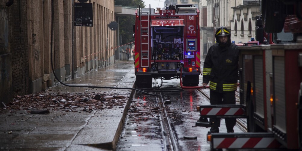Sprādzienā neapdzīvotā ēkā Itālijas ziemeļos gājuši bojā trīs ugunsdzēsēji