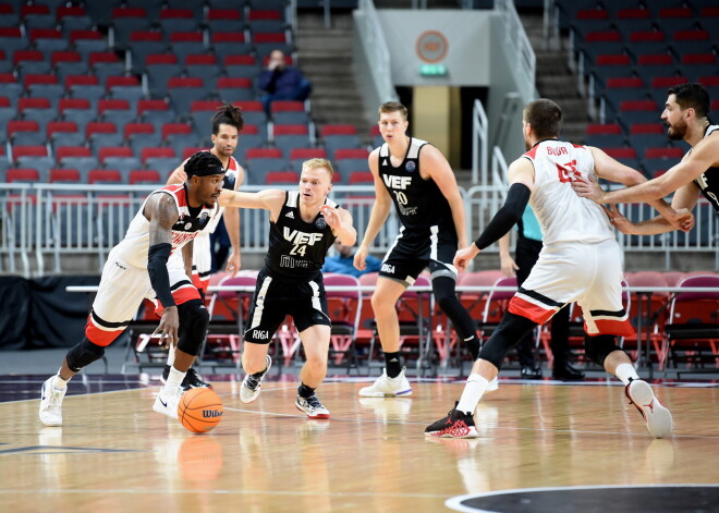 "VEF Rīga" izlaiž vadību un FIBA Čempionu līgas mačā zaudē Turcijas klubam "Gaziantep"