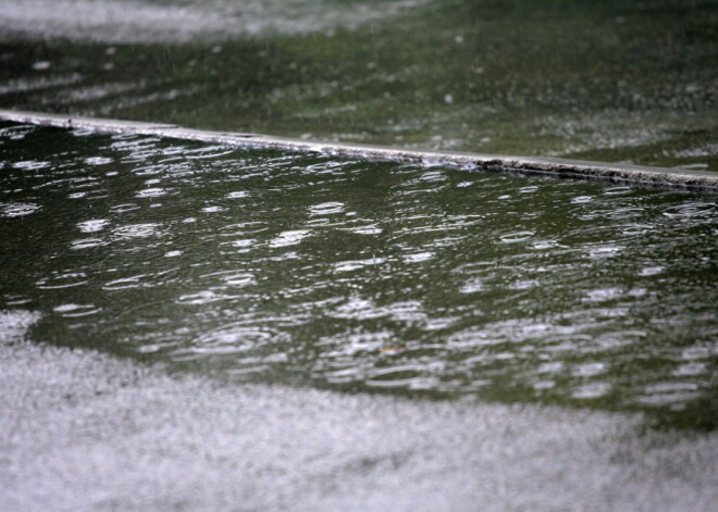 Вследствие затяжных дождей затоплены некоторые автодороги