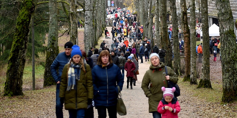 У Латвийского этнографического музея в воскресенье образовалась очередь из 300 человек