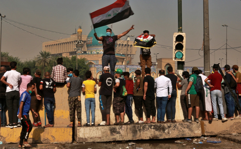 Protestos mirušo skaitam sasniedzot 319, Irākas līderi sola plašas reformas