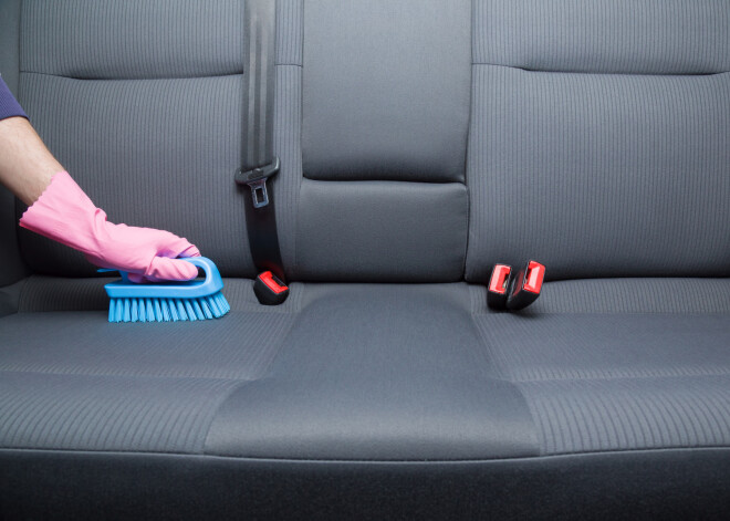Iztīri auto sēdekļus! Vienkārši, bet iedarbīgi padomi