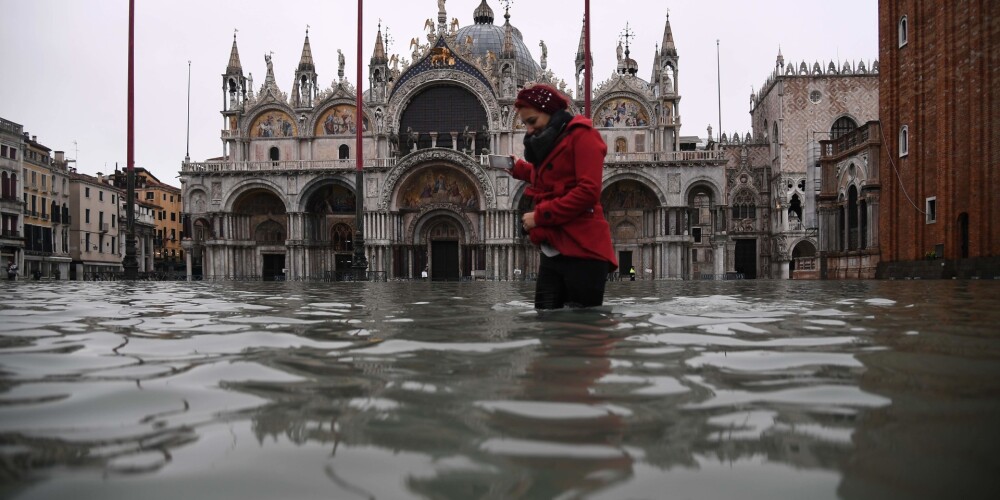Венеция уходит под воду: фото и видео рекордного потопа