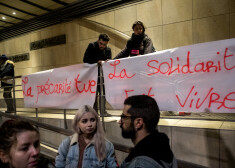 Francijā protesti pēc studenta pašnāvības mēģinājuma.