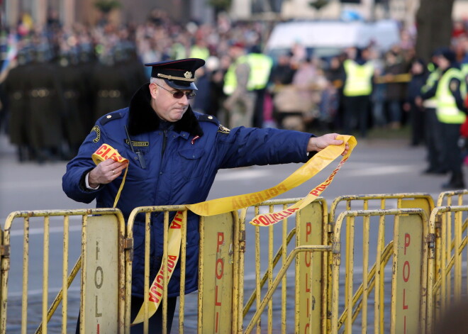 Rīgā būtiski ierobežos satiksmi valsts svētku laikā; slēgs 11.novembra krastmalu