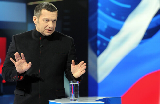 Vladimirs Solovjovs pilnā elementā.