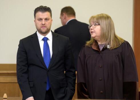 Māra Sprūda lietā prokurore divreiz nolasījusi atšķirīgu apsūdzību, apgalvo viņa advokāte
