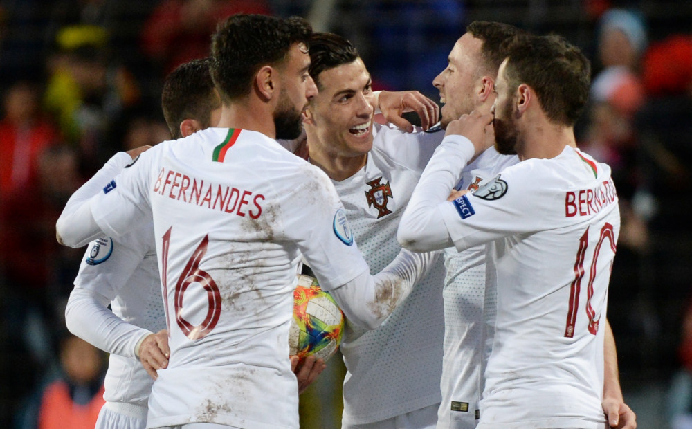Portugāles futbolisti nodrošina vietu Eiropas čempionāta finālturnīrā