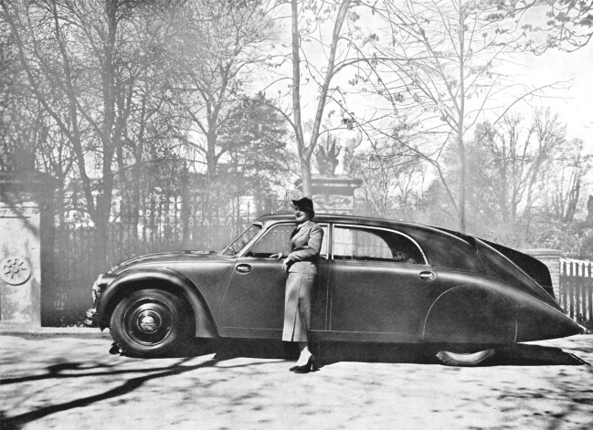 Французская реклама автомобиля Tatra 77, 1934