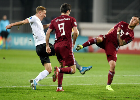 Jau ziņots, ka Rīgā nevarēja spēlēt Austrijas izlases līderi Dāvids Alaba, Marko Arnautovičs, Martins Hinteregers, Konrāds Laimers, Štefans Lainers un Marsels Sabicers. 