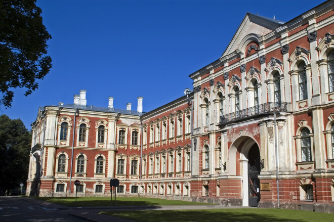 1938. gada 23. decembrī nodibināta Latvijas Lauksaimniecības universitāte (vēlāk – akadēmija).