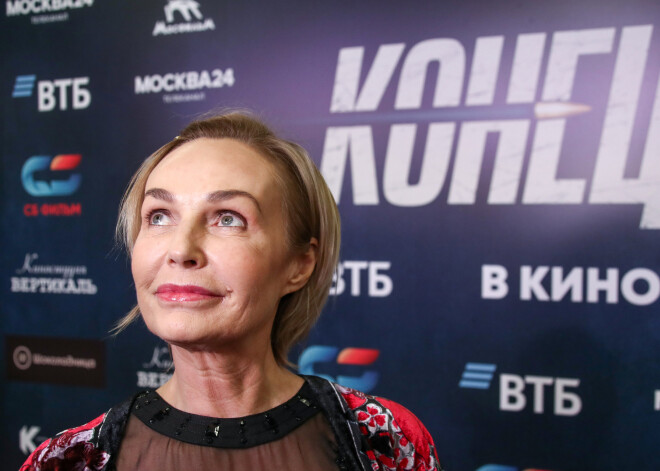 «Время нещадно над Мэри Поппинс»: 63-летняя Андрейченко удивила своим внешним видом