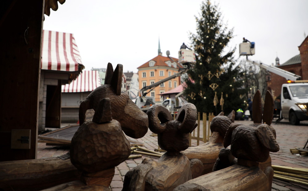 Rīgā iedegs svētku egli un sāks darboties Ziemassvētku tirdziņi