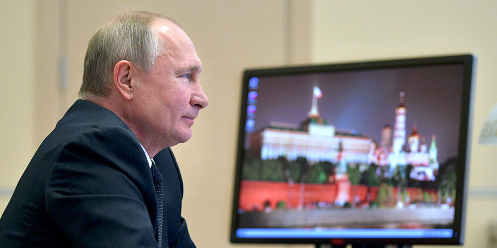 Kremlis paziņo, ka Putins ar Zelenski Parīzes samitā varētu tikties arī atsevišķi