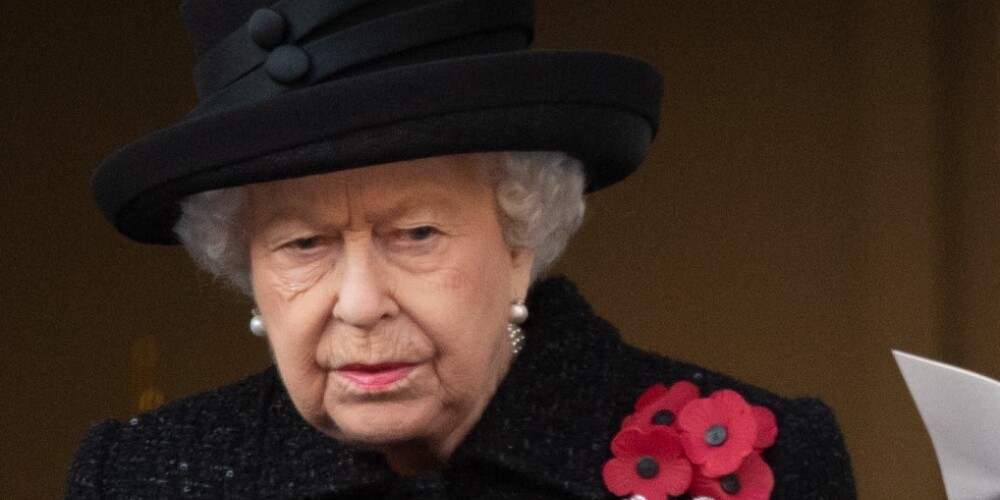 СМИ: Елизавета II собирается отречься от престола уже через полтора года