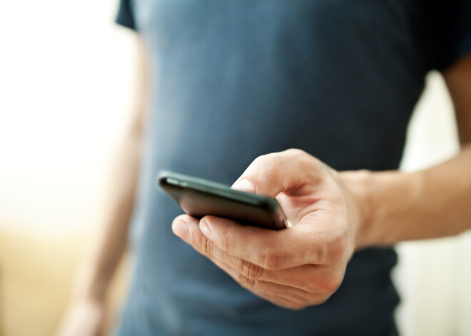 Kā bezvadu internets un mobilais telefons ietekmē vīriešu auglību