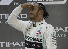F-1 sezona noslēdzas ar Hamiltona uzvaru pēdējā posmā