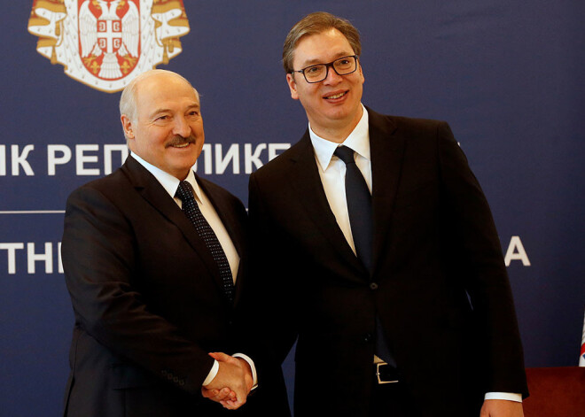"Jūs to nenožēlosiet," Lukašenko aicina Serbiju uz ciešāku sadarbību ar Krievijas vadīto ekonomisko bloku