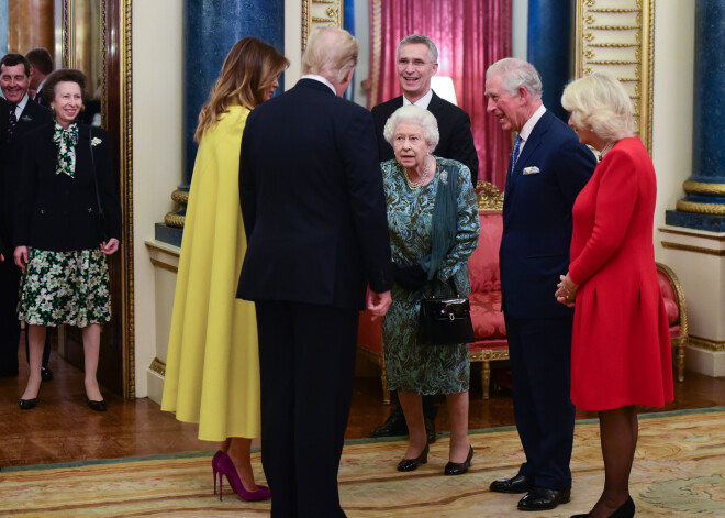 Karaliene sabar princesi Annu, ka tā nav sasveicinājusies ar Trampu