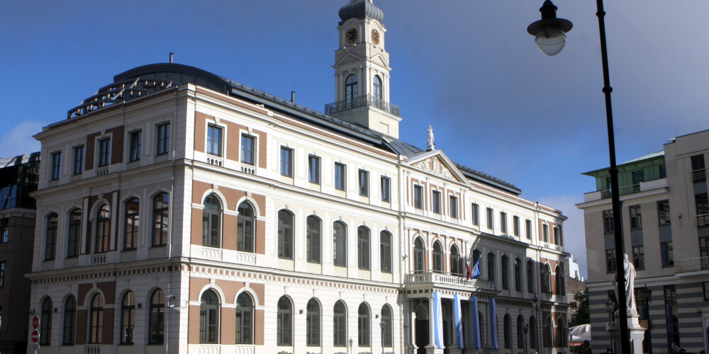 Рижская дума (латыш. Rīgas dome) — законодательное собрание города Риги, состоящее из 60 депутатов. С 2003 года размещается в восстановленном здании на Ратушной площади в Старом городе. Рижская дума избирает председателя из числа депутатов (должность председателя думы оплачиваемая).