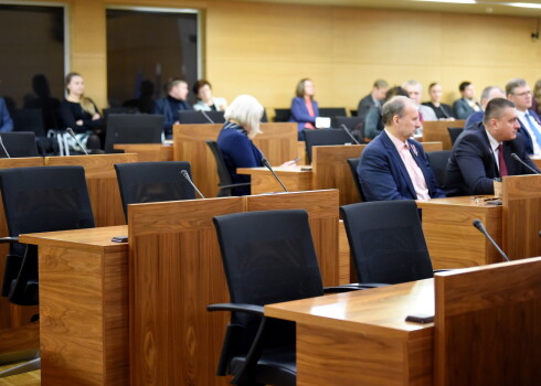 Komisija atbalsta grozījumus, kas ļautu Rīgas domi ievēlēt uz vairāk nekā pieciem gadiem