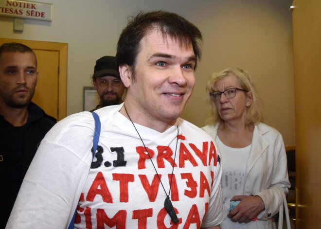 Levits apžēlojis Vecrīgas grautiņos notiesāto Ansi Ataolu Bērziņu