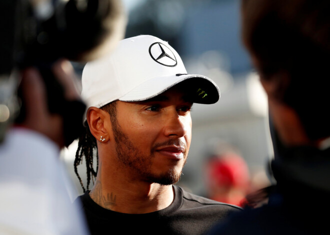 "Ferrari" uzsāk sarunas ar seškārtējo F-1 čempionu Hamiltonu