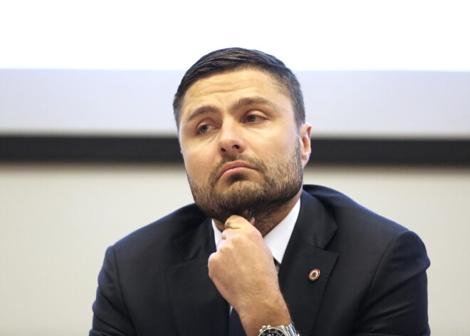 "Liepāja" spiesta maksāt 10 500 eiro par līguma laušanu ar Osipovu