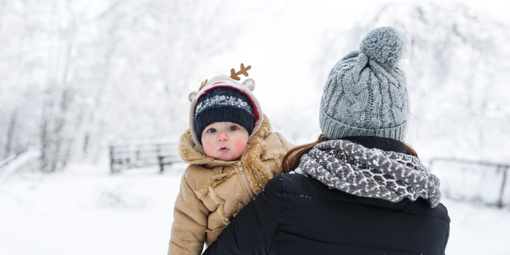Kā ziemā ģērbt mazuli, kurš tikko mācās staigāt?