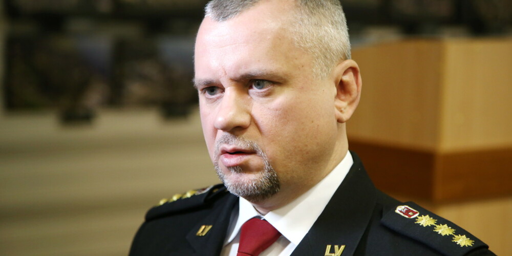 "Birst asaras, lasot sacerējumus" - Rīgas pašvaldības topošie policisti vairs neprotot rakstīt