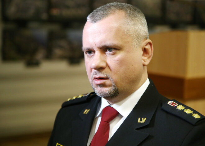 "Birst asaras, lasot sacerējumus" - Rīgas pašvaldības topošie policisti vairs neprotot rakstīt