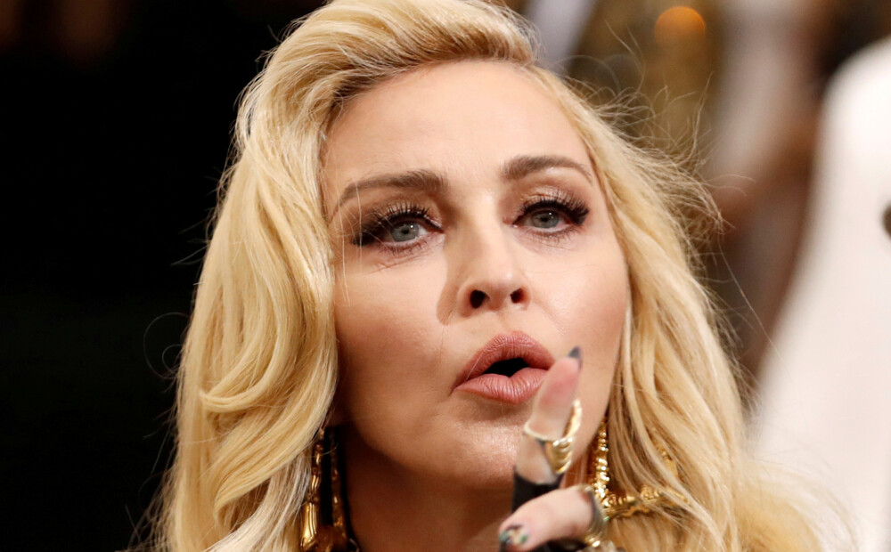 35 gadu starpība: Madonna pārsteidz ar jaunu romānu