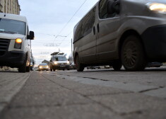 No nākamā gada Rīgā reizi mēnesī uz dienu slēgs auto satiksmi kādā no centra ielām