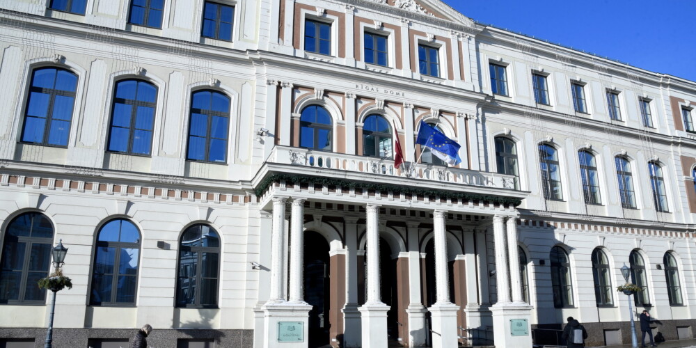 Pēc valdības lēmuma Rīgas domei ies secen vairāk nekā 300 000 eiro