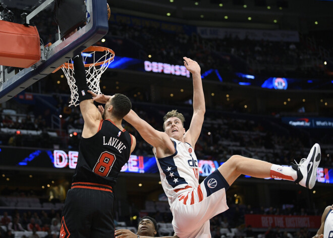 "Wizards" treneris Brukss par Pasečņika debiju NBA: "Viņš bija iespaidīgs!"