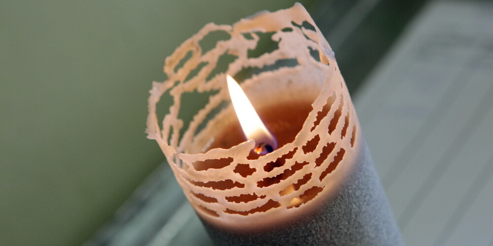 Kad iedegta svece mājās var rezultēties ar plaušu vēzi: kāpēc nevajadzētu aizrauties ar regulāru sveču dedzināšanu